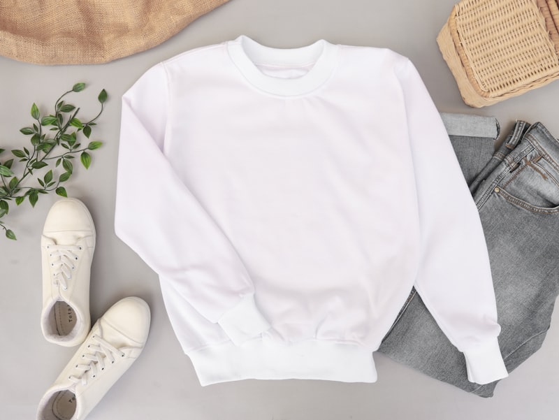 Relaxed Fit Hoodie ??? alternate view
